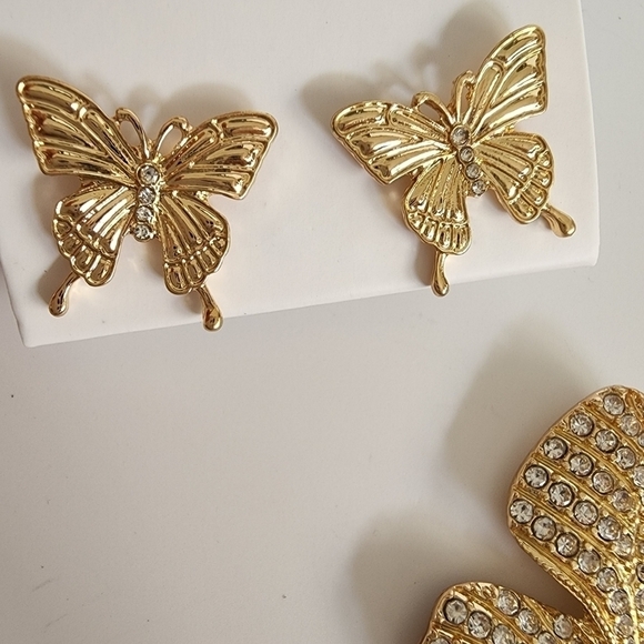 NEW Duble Rhinestone Gold Chain Butterfly Necklace Set - Picture 9 of 10